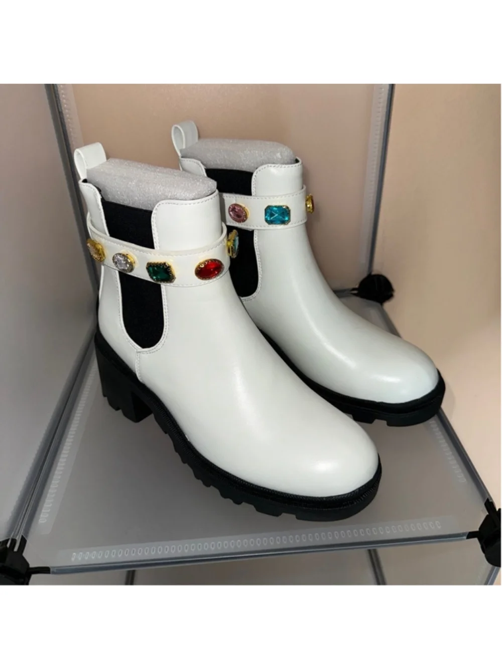 Forever Link Women's Chelsea Studded Strap Chunky Ankle Boots White Size 8.5 New